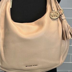 Michael Kors Lydia Hobo; Oyster